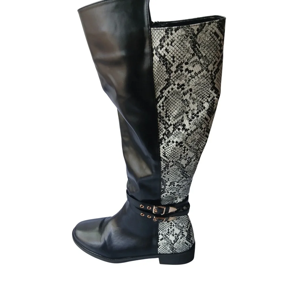 Black Snakeskin Knee High Boots Gold Buckle Straps Low Heel Round Toe‎ Zip Up 10
